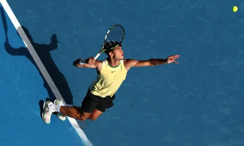 Australia Open 2024: Alcaraz, Zverev, Medvedev vững tiến