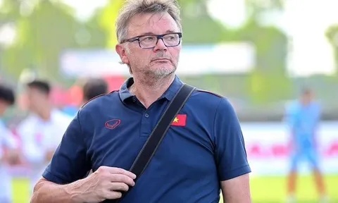 Huấn luyện viên Philippe Troussier lặng lẽ rời Việt Nam