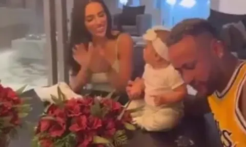Neymar bị công kích trên mạng xã hội