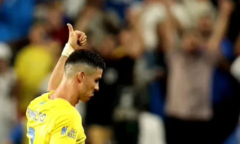 Ronaldo chính thức nhận án phạt nặng sau hành vi đe dọa trọng tài