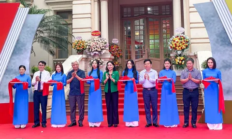 Triển lãm tư liệu "Chiến thắng Điện Biên Phủ - Sức mạnh Việt Nam và tầm vóc thời đại"