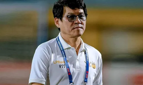 V.League 2023-2024: Popov “no coment” và ông Thành nộp phạt 20 triệu để được nói