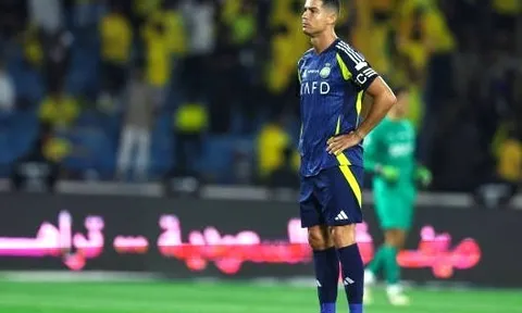 Ronaldo lại mất cúp