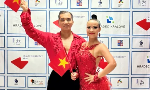 Phạm Trung Hòa - Nguyễn Mỹ Trang lọt tốp 50 cặp dancesport xuất sắc nhất thế giới