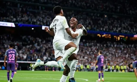Real Madrid thắng đậm Espanyol để rút ngắn cách biệt với Barcelona