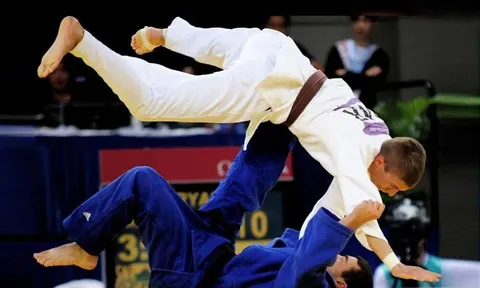 Bạn Thế Thọ - ở Quảng Ngãi hỏi: Xin cho biết, môn võ Judo có nguồn gốc từ đâu và lợi ích khi học môn võ này?