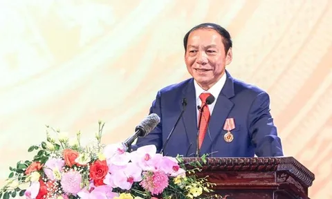 Bộ trưởng Nguyễn Văn Hùng gửi Thư chúc mừng nhân dịp Khai giảng năm học mới 2025-2026