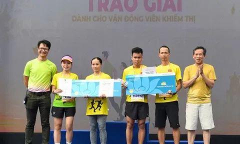 Hơn 330 vận động viên khiếm thị tham gia Giải Chạy Run for Love 2025