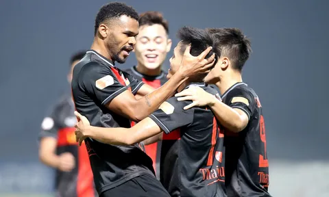 Vòng 8 V.League 2025-2026: Ninh Bình dẫn đầu giữa biến động