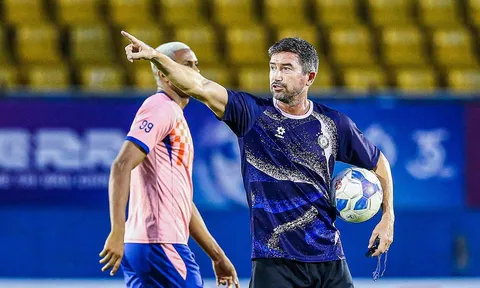 V.League 2025-2026: Hà Nội FC và “ngôi sao hy vọng” mang tên Harry Kewell