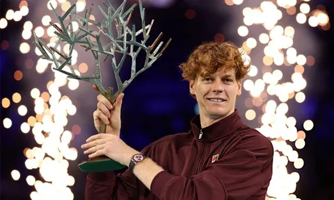 Sinner vô địch Paris Masters, chính thức trở lại vị trí số 1 thế giới