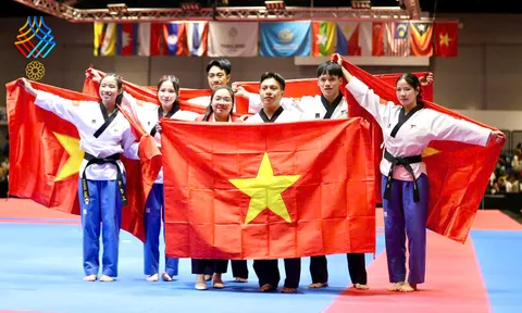 Taekwondo giành tấm huy chương vàng thứ hai cho Đoàn Thể thao Việt Nam