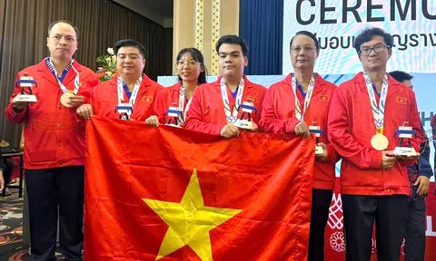 Đội tuyển Cờ Việt Nam giành huy chương bạc Makruk đồng đội hỗn hợp SEA Games 33: Nỗ lực xuất sắc trên “sân nhà” Thái Lan