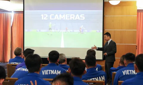 Đội tuyển Việt Nam làm quen với công nghệ bắt việt vị bán tự động tại ASIAN Cup 2023