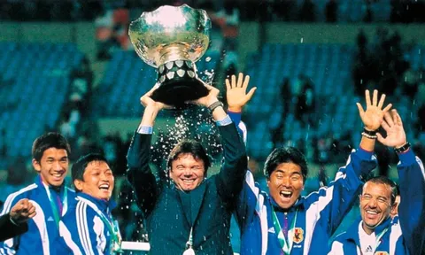 Vòng chung kết ASIAN Cup 2023: Nhật Bản cảnh giác với huấn luyện viên Troussier
