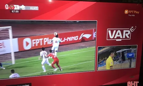 V.League 2023-2024: VAR vắng bóng trong những trận cầu nóng bỏng