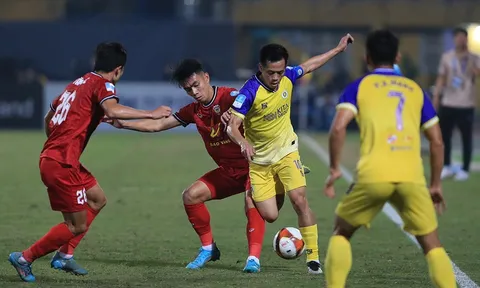 Vòng 1/8 Cúp Quốc gia 2023-2024: Ỏm tỏi đòi… VAR