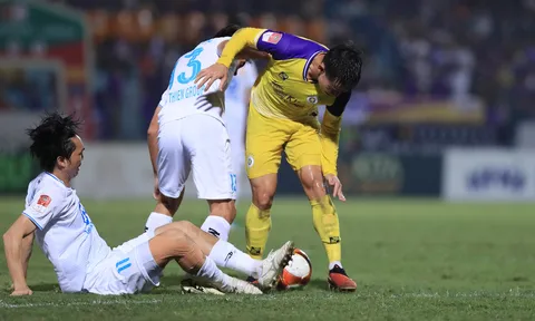 Tuấn Anh đổi áo hay Quy chế cần sửa đổi?