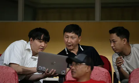 Đội tuyển Việt Nam: Huấn luyện viên Kim Sang-sik chọn ai cho màn ra mắt?