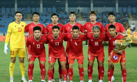 Đội tuyển Việt Nam tụt thêm 2 bậc trên Bảng xếp hạng FIFA