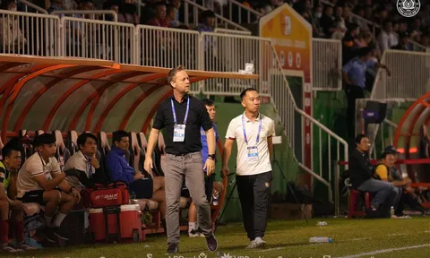 V.League 2024-2025: Thắng xấu hổ hay thua tự sướng?