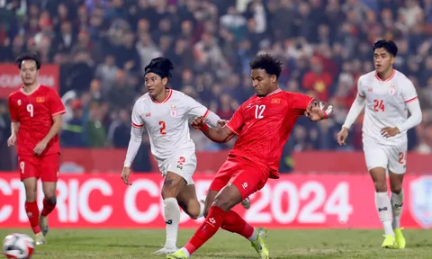 Bán kết lượt đi ASEAN Cup 2024: Ghi bàn sớm để phá lệ