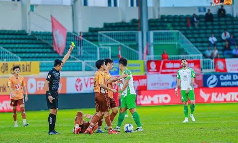 V.League 2024-2025: Chiến binh bốc hỏa, Pleiku Arena nhuốm màu thẻ phạt