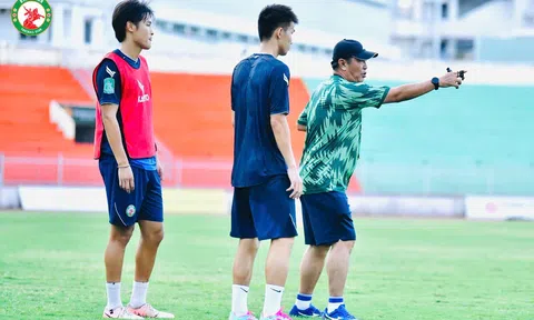 V.League 2024-2025: Những cuộc thay "tướng" cuối mùa