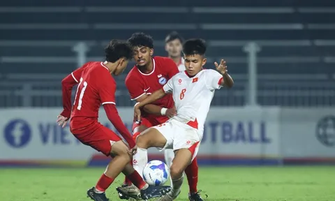 Vòng loại U17 châu Á 2026: U17 Việt Nam đua bàn thắng với U17 Malaysia