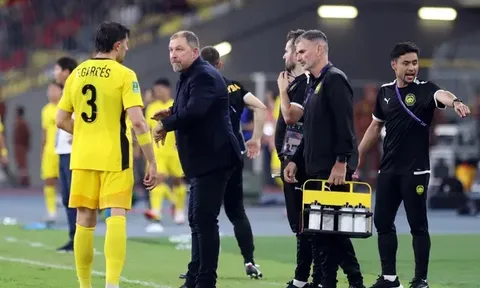 Cầu thủ nhập tịch của Malaysia sử dụng hồ sơ giả, huấn luyện viên Peter Cklamovski vẫn nói không công bằng nếu bị xử thua