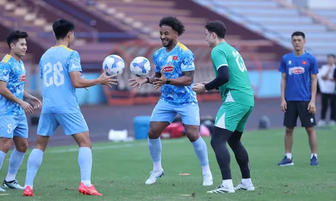 Đội tuyển Việt Nam: Tại sao huấn luyện viên Kim Sang-sik chỉ gọi 23 cầu thủ?