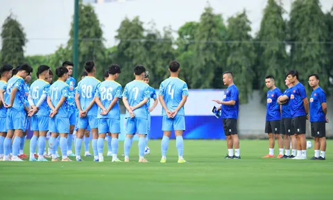 ASIAD 20: Huấn luyện viên Đinh Hồng Vinh sẽ dẫn dắt đội tuyển Olympic Việt Nam