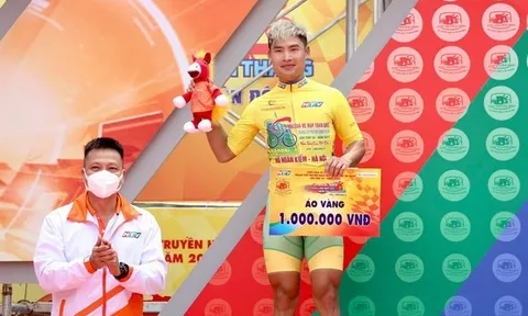 Chặng 6 cuộc đua Xe đạp Truyền hình TP.HCM - Cúp Tôn Đông Á: Quàng Văn Cường toả sáng giành cả Áo vàng lẫn Áo xanh