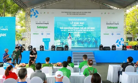 Salonpas HCMC Marathon lần thứ 9 tiếp lửa cho phong trào chạy bộ