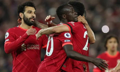 Liverpool - Man United > 4-0: Sahla nổ súng trở lại, Liverpool chiếm ngôi đầu bảng