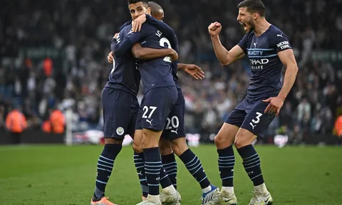 Man City duy trì ngôi đầu, Leeds đối diện với nguy cơ rớt hạng