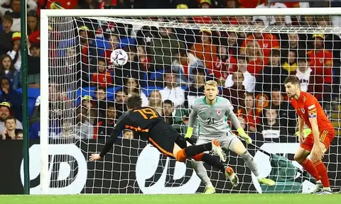 Thắng kịch tính Wales, Hà Lan nối dài mạch trận ấn tượng