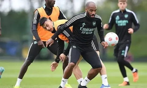 Huấn luyện viên Mikel Arteta quyết tâm đưa Arsenal trở lại tốp 4