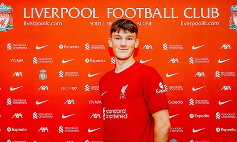 Liverpool đón tân binh thứ ba