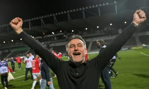 Paris Saint-Germain bổ nhiệm huấn luyện viên Galtier vào "ghế nóng"