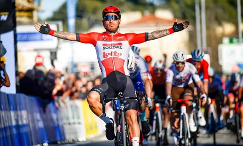 Lotto Soudal dốc toàn lực hỗ trợ Caleb Ewan tại Tour de France
