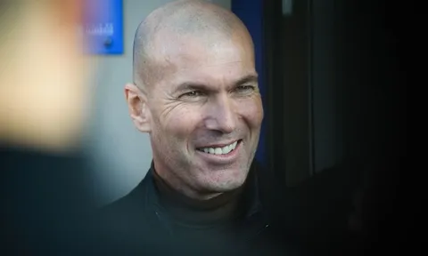 Zidan khẳng định khả năng mình vẫn dẫn dắt Paris Saint-Germain