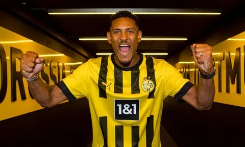 Sébastien Haller chính thức rời Ajax chuyển đến Dortmund