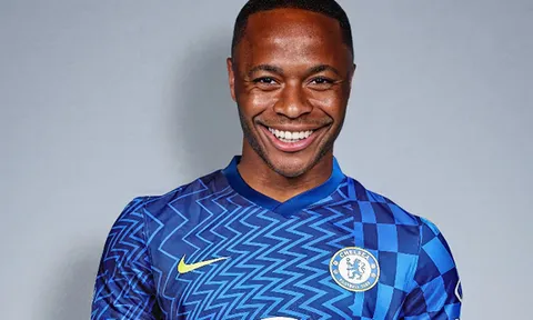 Chelsea đã có Raheem Sterling