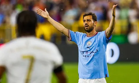 Barca chiêu mộ Bernardo Silva