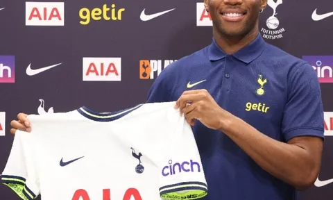 Tottenham chiêu mộ cầu thủ thứ 7