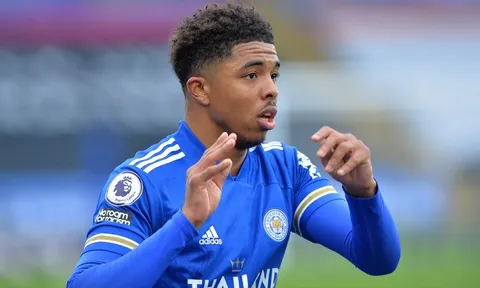 Fofana bị gạch tên khỏi danh sách tham dự vòng 3 Premier League