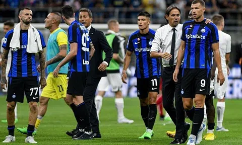 Inter Milan - Spezia > 3-0: Chiếm đỉnh Serie A