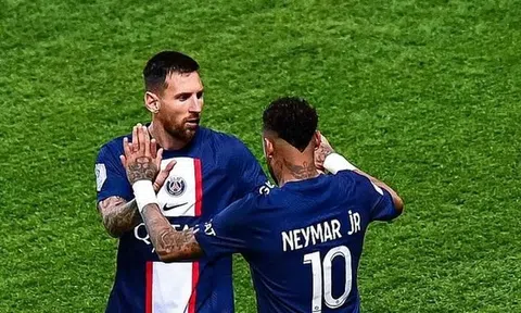 Neymar "Messi đang chơi tốt lên, anh ấy bắt đầu lấy lại phong độ như thời còn ở Barcelona"