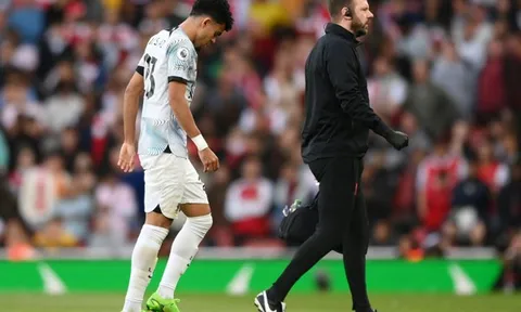 Liverpool thiệt đơn thiệp kép sau trận thua Arsenal
